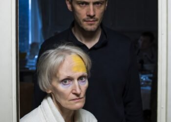 Чемодан мамы и один звонок: правда, которая изменила нашу семью