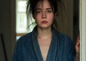 Переводы закончились, но жизнь началась: как я перестала содержать свекровь и спасла свой брак